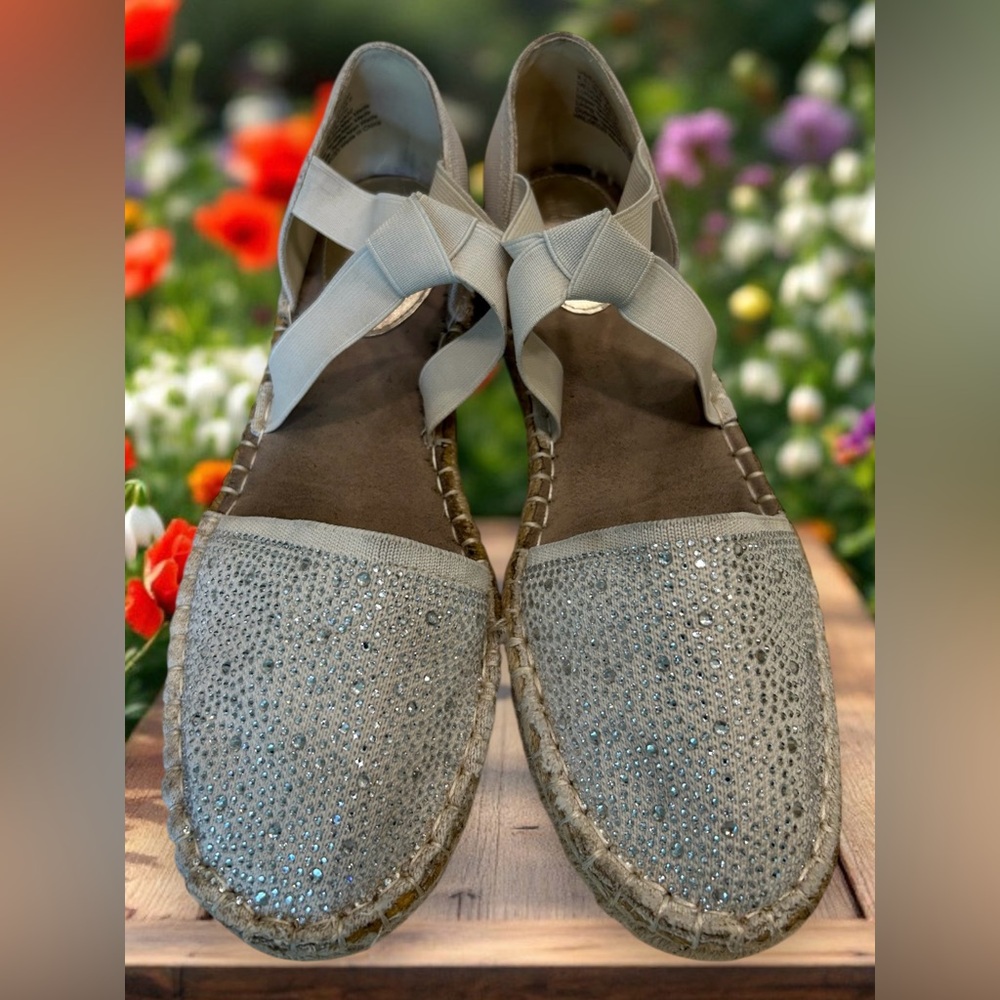 KENNETH COLE Natural Canvas LUNA Crystal Espadrille Elegant Flats Shoes Sz 8.5